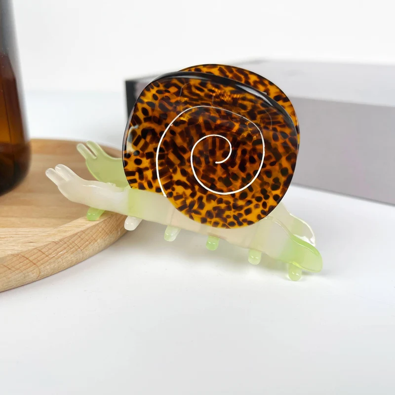 TheDivaSoap - Cute Snail Acetate Hair Clip