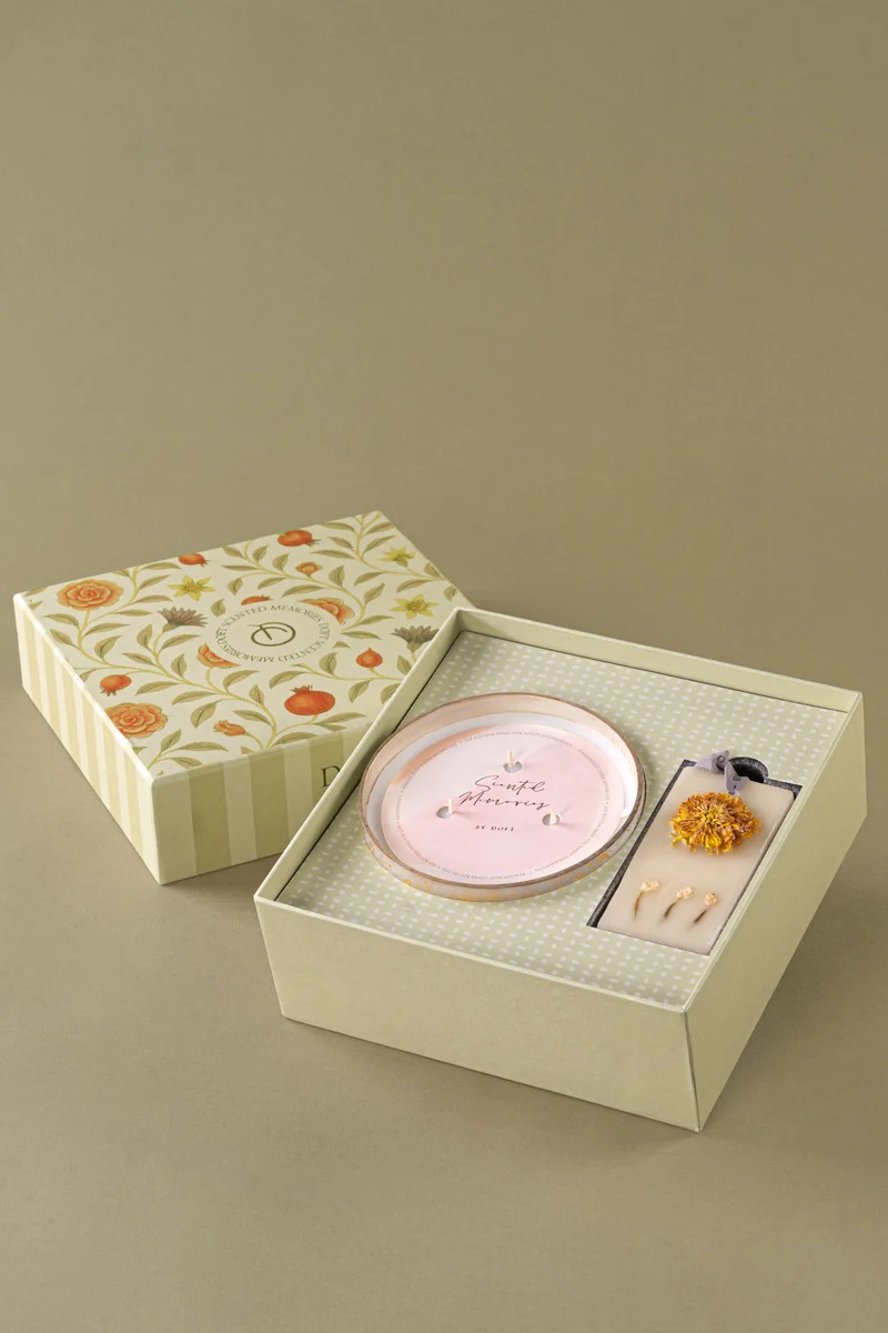 Rakhi Bowl Candle & Wax Tablet · Gift Set of 2