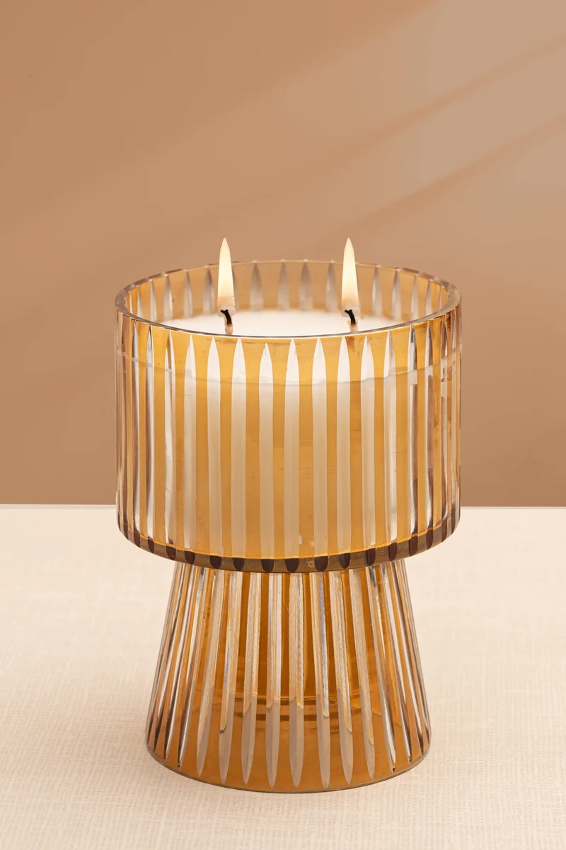 Luxe Vitara Footed Candle · Gold